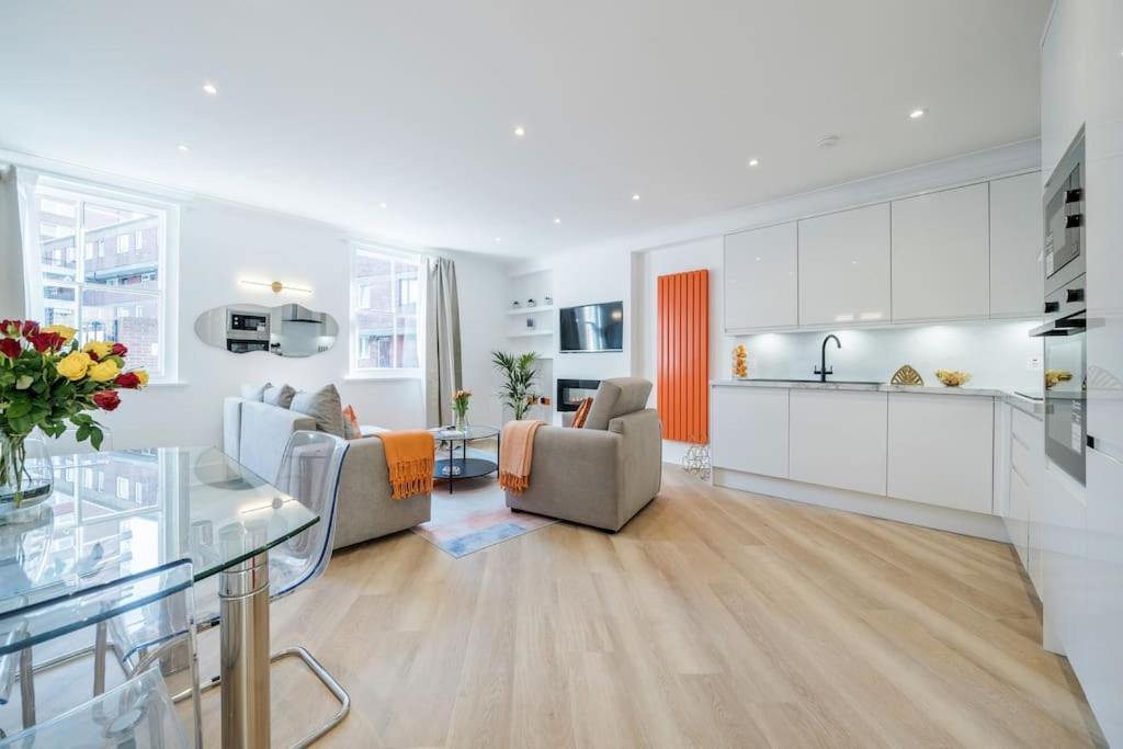 伦敦House 10 Mins To Tower Bridge Hot Tub & Parking别墅 外观 照片