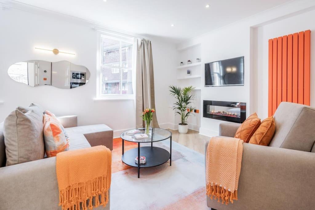伦敦House 10 Mins To Tower Bridge Hot Tub & Parking别墅 外观 照片