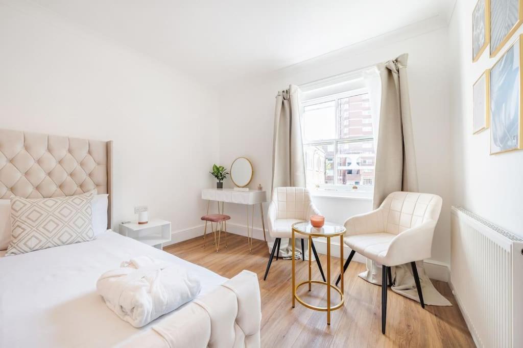 伦敦House 10 Mins To Tower Bridge Hot Tub & Parking别墅 外观 照片